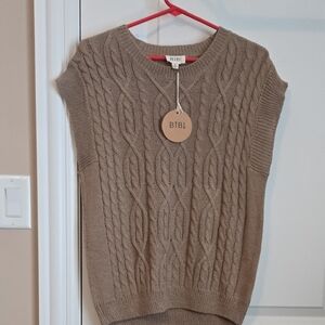 BiBi Women's Cable Knit Sweater - Tan